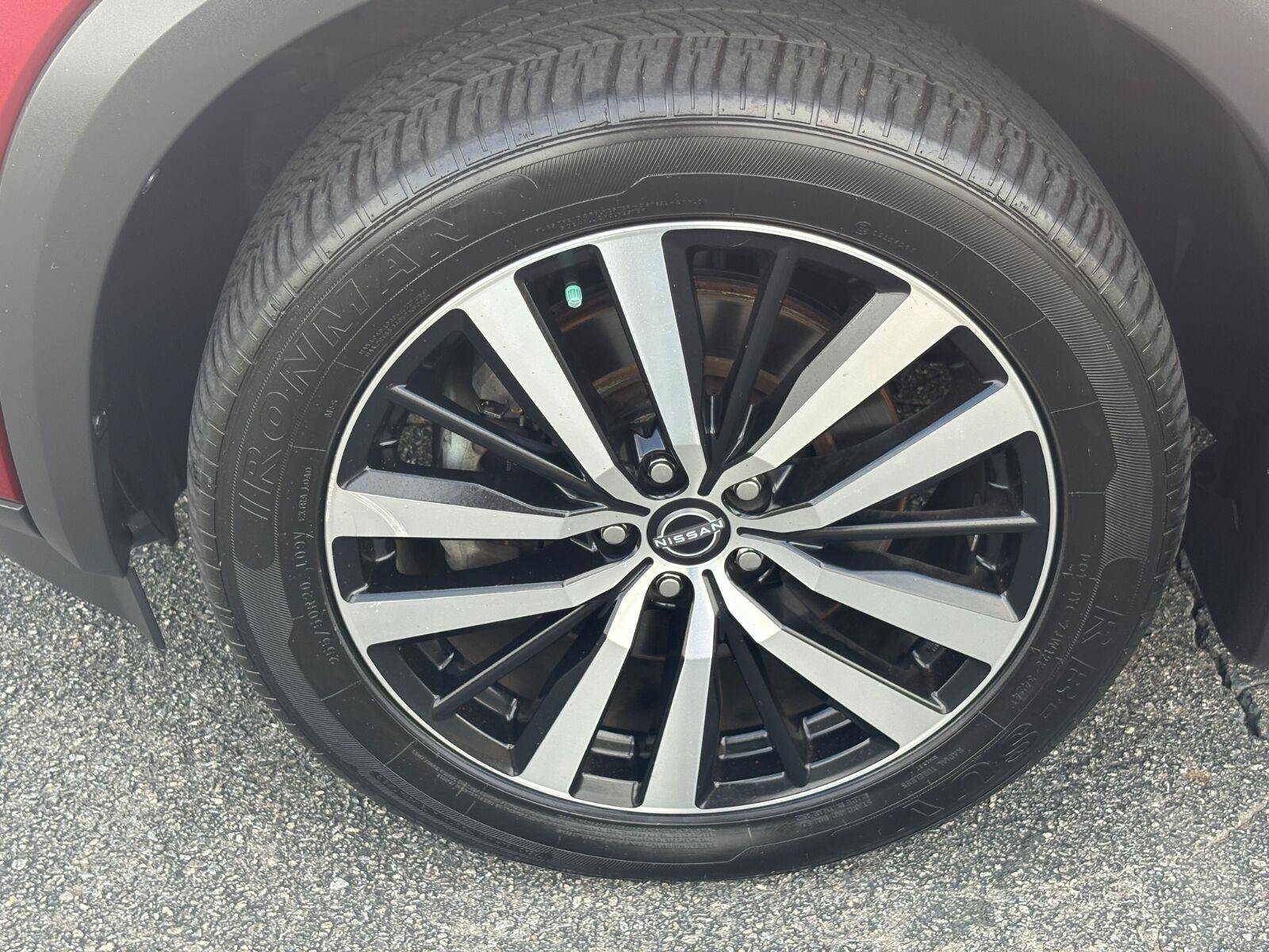 Used 2023 Nissan Pathfinder Platinum FWD image 14