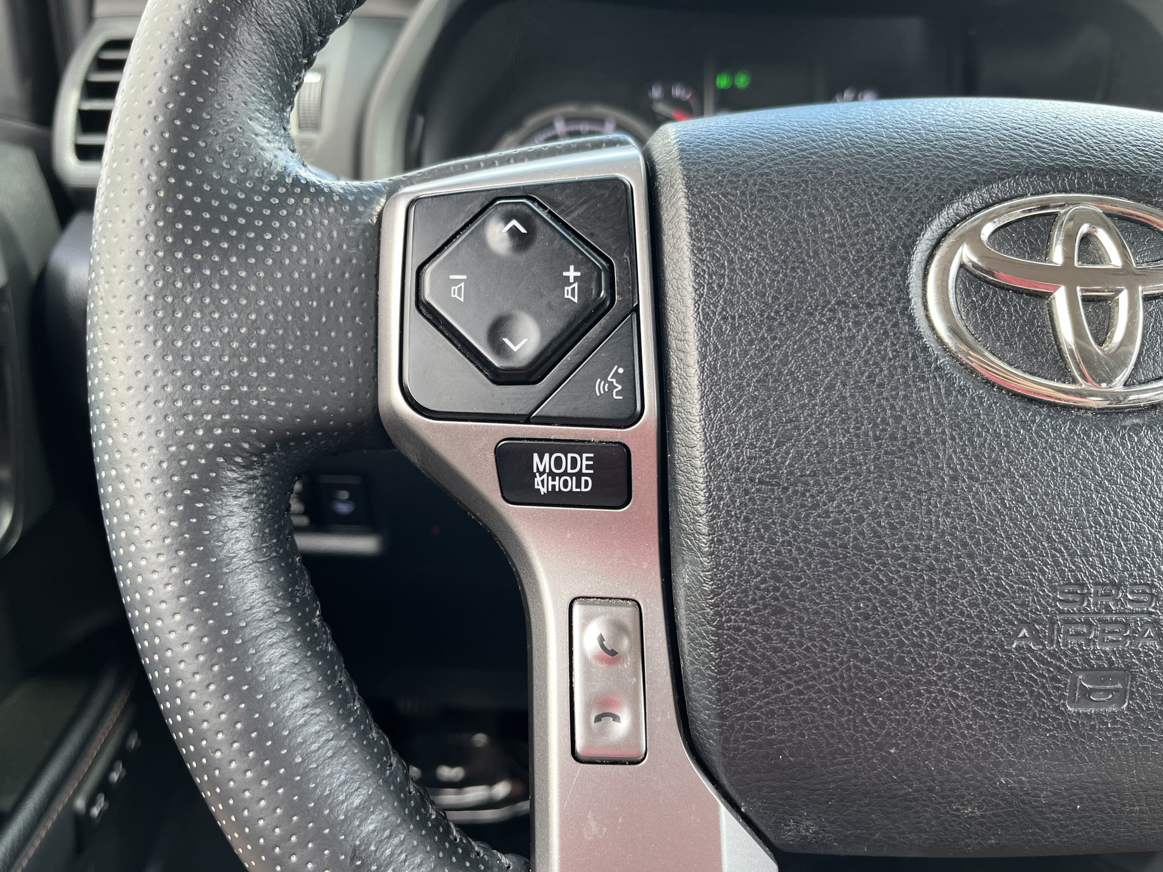 Used 2024 Toyota 4Runner Limited AWD/4WD image 23