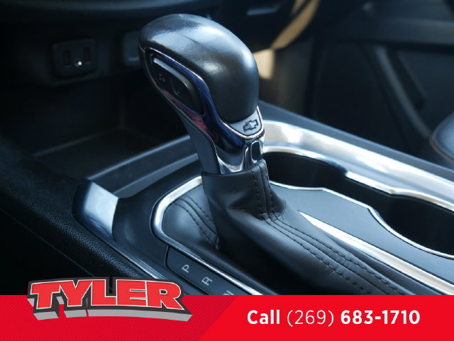 Used 2021 Chevrolet Traverse LT AWD/4WD image 32