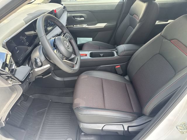 New 2026 Nissan Kicks SR FWD image 14