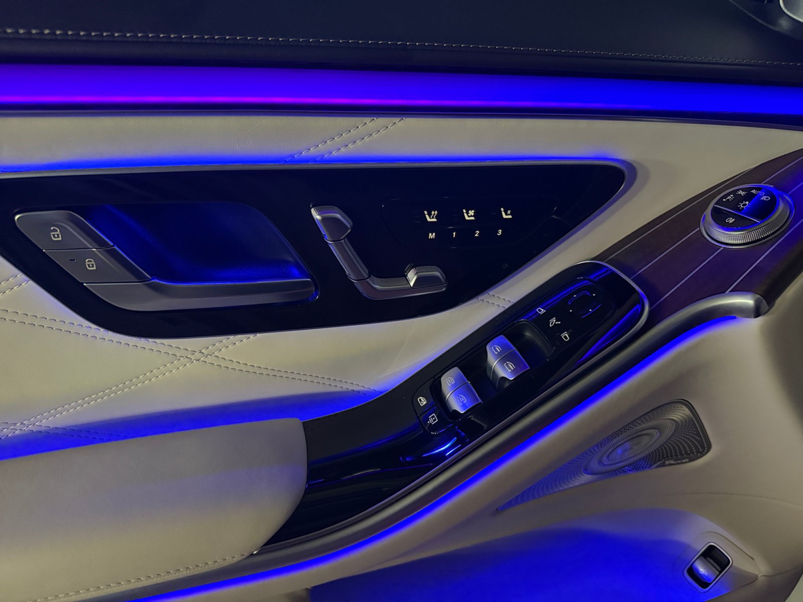 Certified 2026 Mercedes-Benz Maybach S 580 4MATIC image 17
