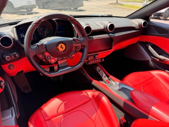 Used 2020 Ferrari Portofino RWD image 17