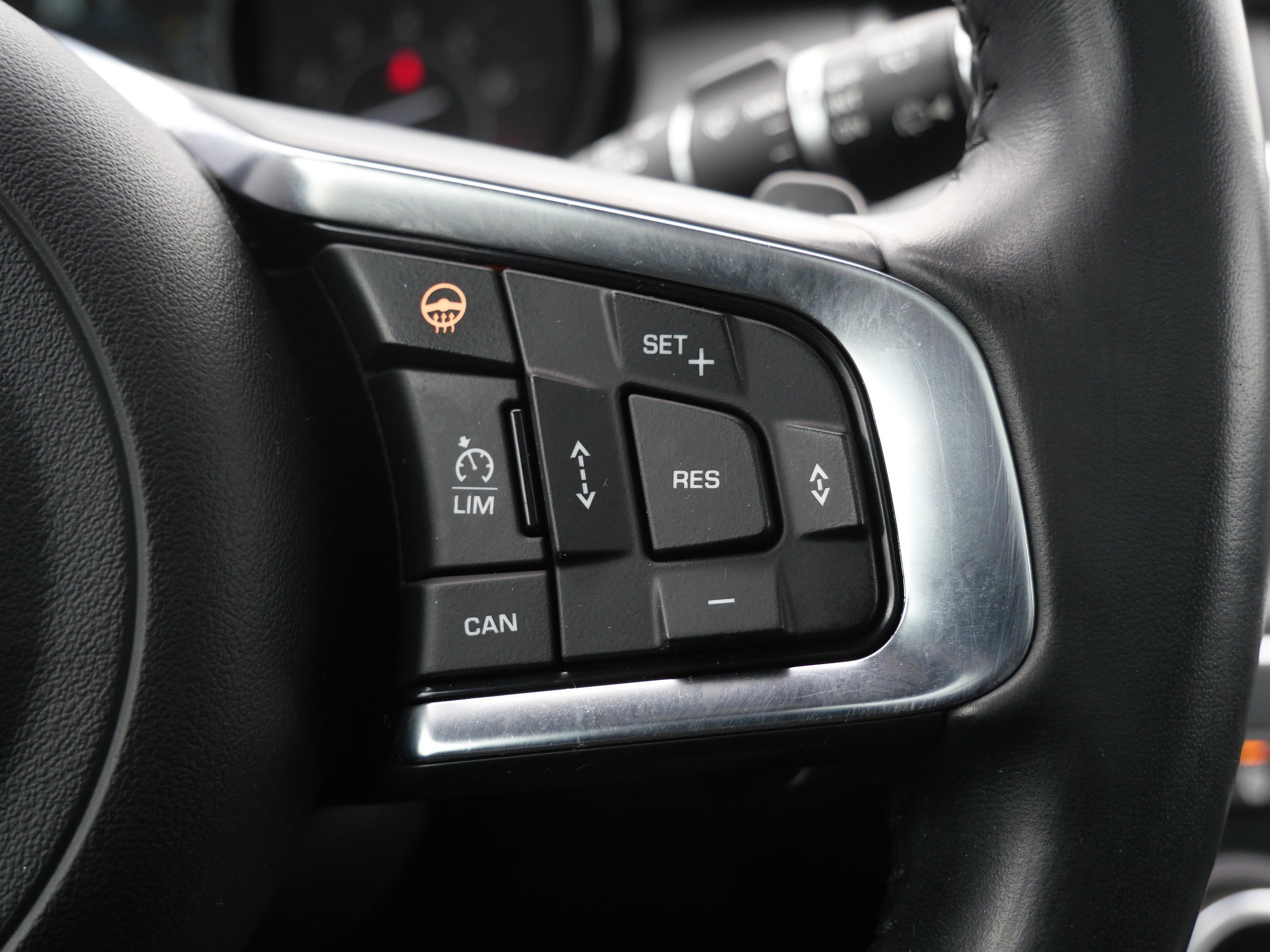 Used 2019 Jaguar E-PACE S image 23