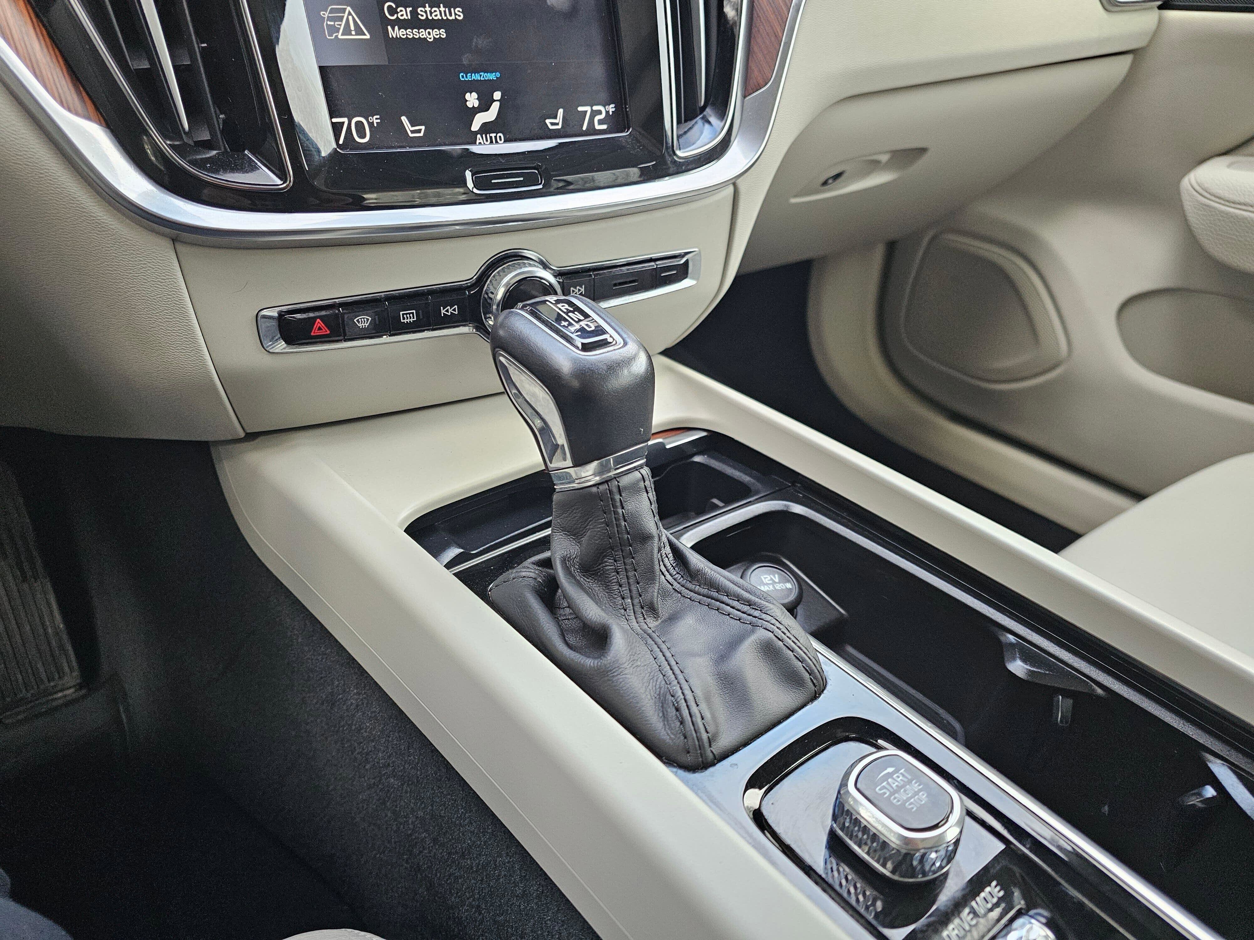 Used 2020 Volvo S60 T5 Momentum FWD image 26