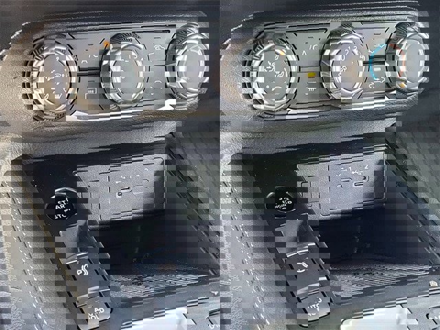 Certified 2025 Nissan Kicks SV w/ Illumination Package image 18