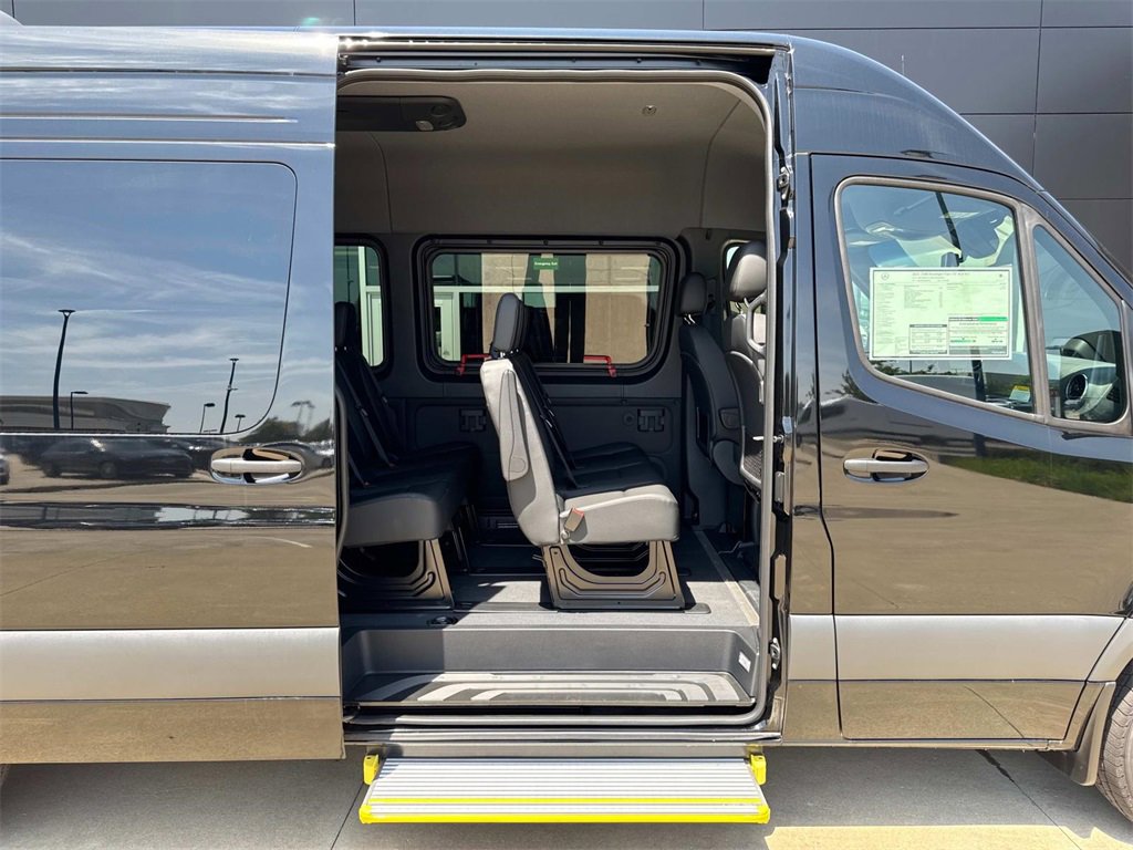 New 2025 Mercedes-Benz Sprinter 2500 image 18