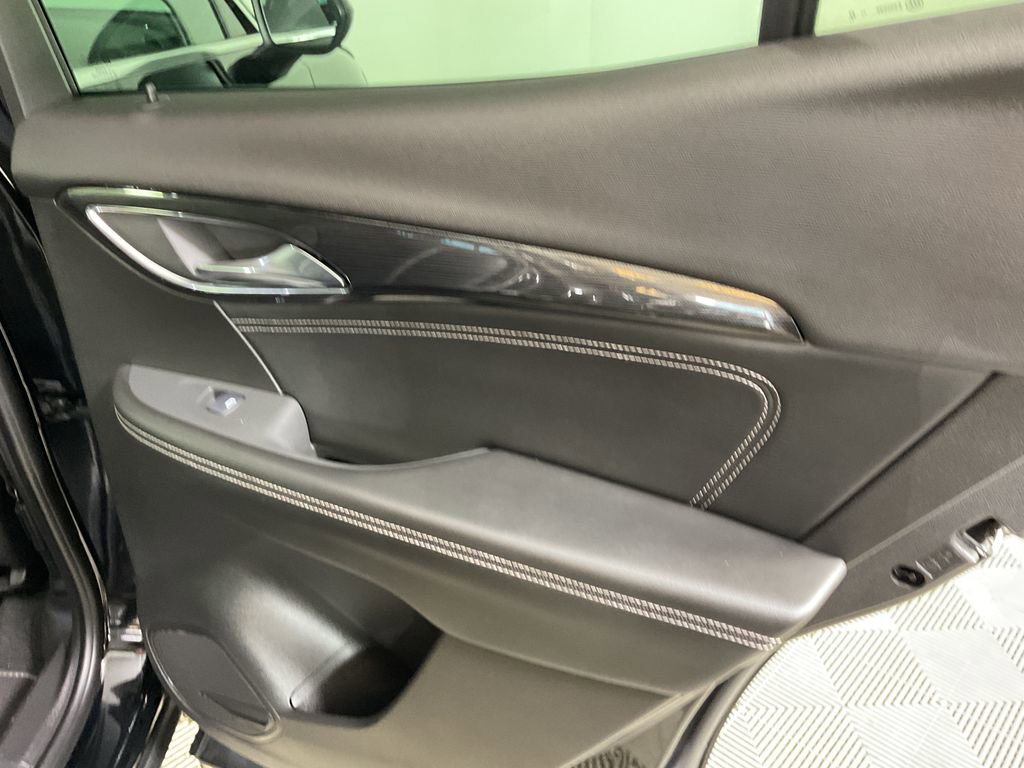 Used 2022 Buick Envision Essence w/ Technology Package I image 21