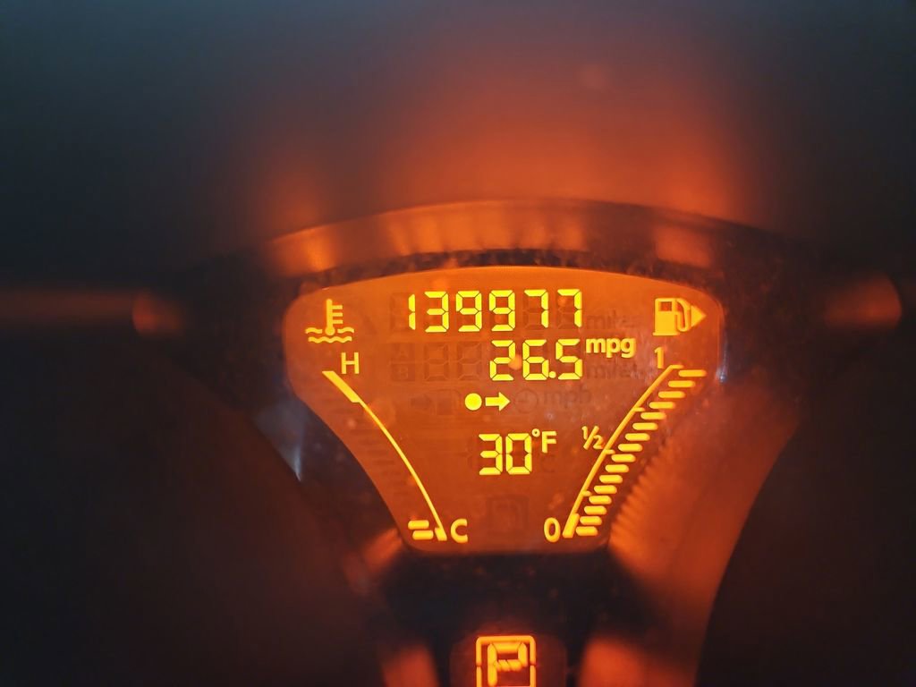 Used 2014 Nissan Juke S image 17