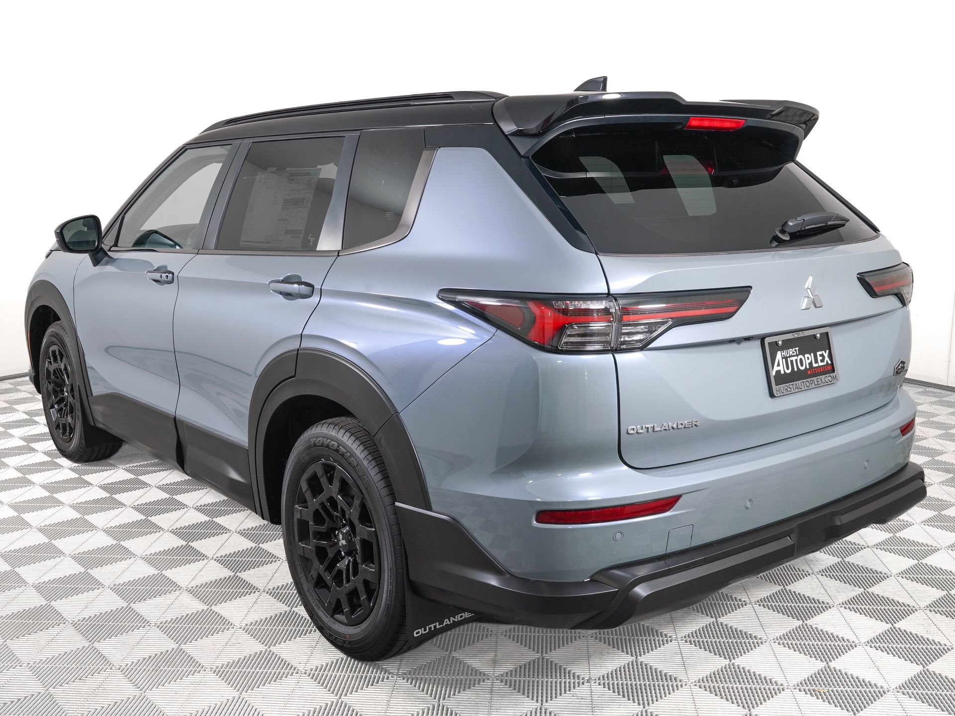 New 2026 Mitsubishi Outlander AWD image 8