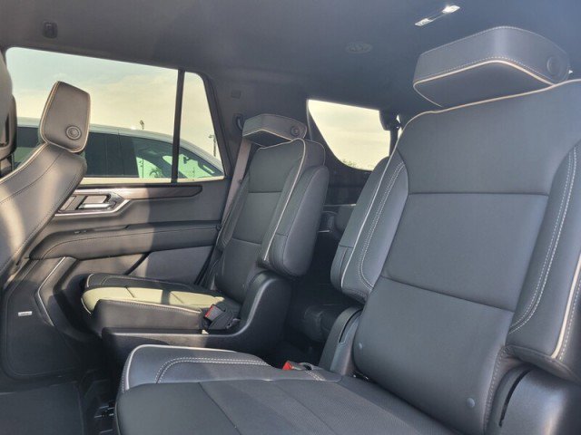 Used 2026 GMC Yukon Elevation RWD image 26