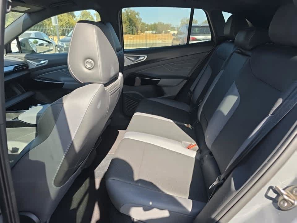 Used 2023 Volkswagen ID.4 Pro S RWD image 13
