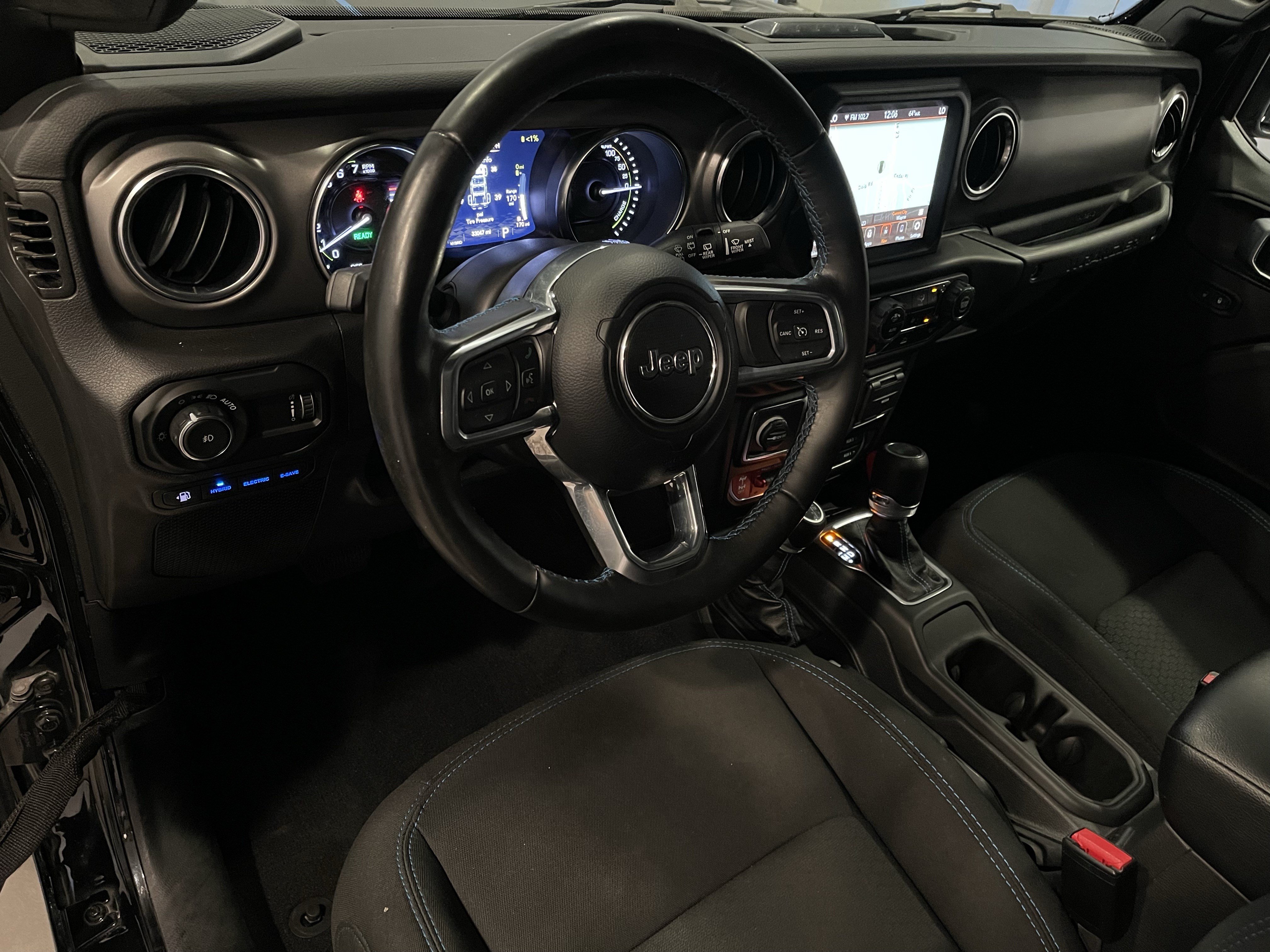 Used 2023 Jeep Wrangler Unlimited Rubicon 4xe w/ Cold Weather Group AWD/4WD image 13