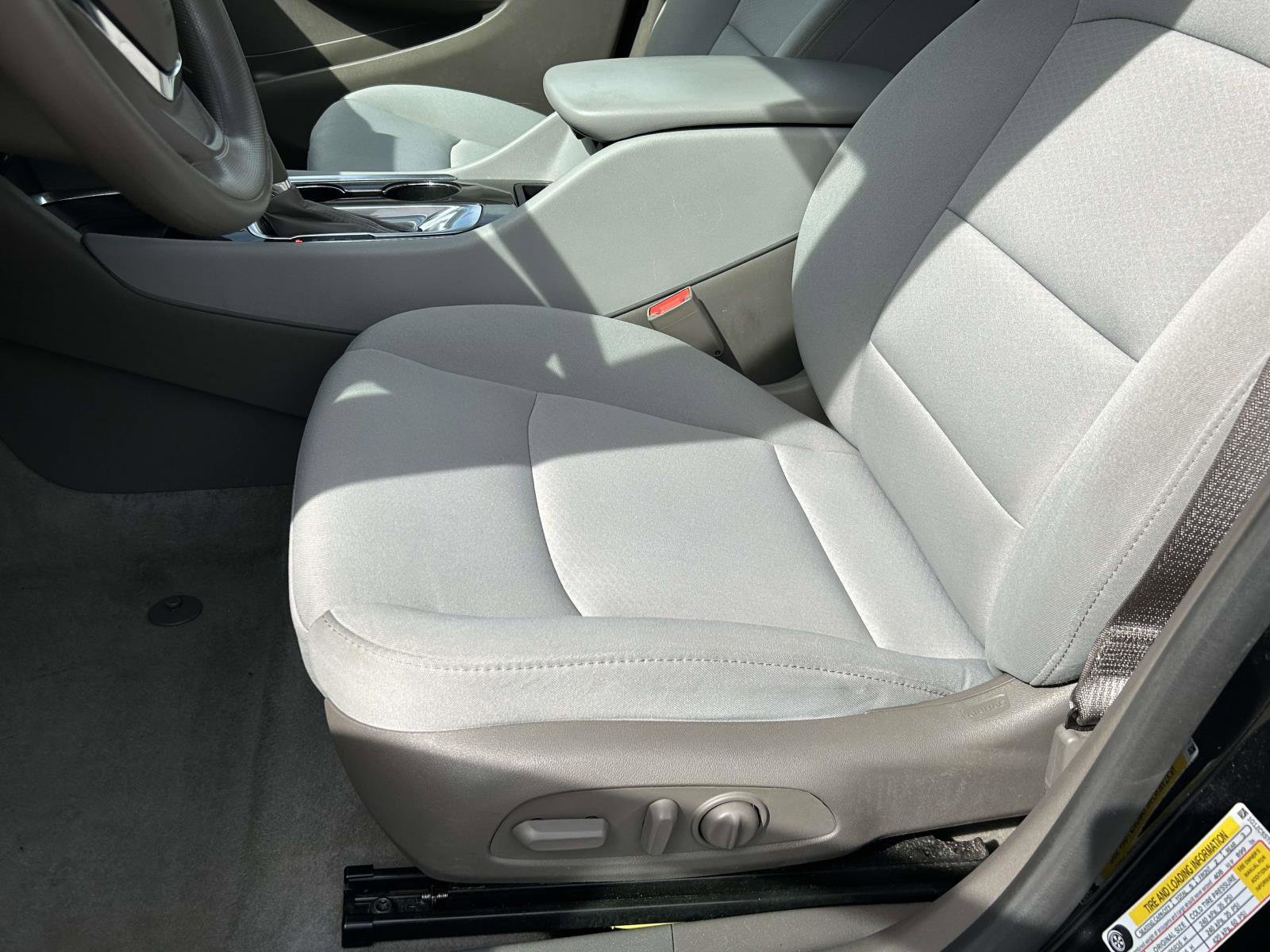 Used 2020 Chevrolet Malibu LS w/ Driver Confidence Package II image 17