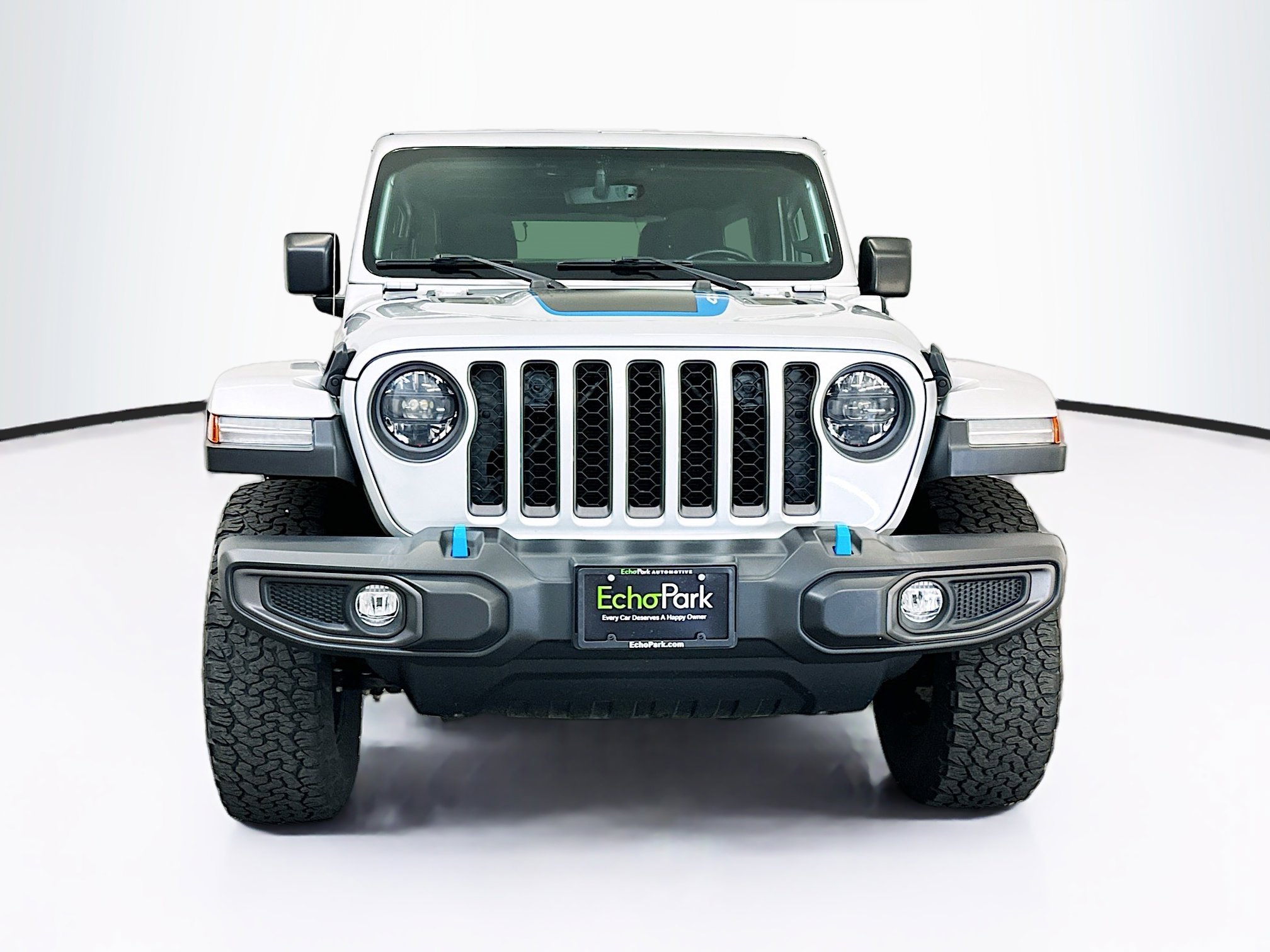 Used 2023 Jeep Wrangler Unlimited Rubicon 4xe w/ Cold Weather Group AWD/4WD image 2