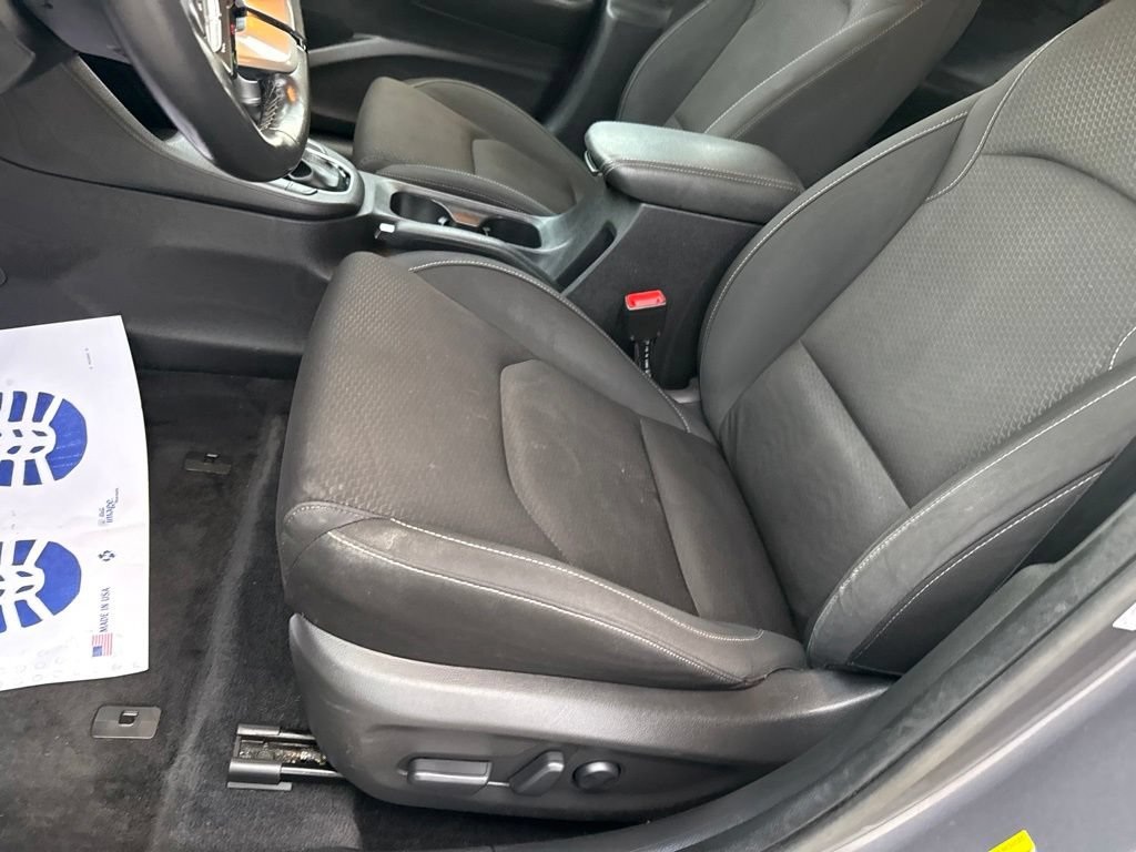 Used 2018 Hyundai Elantra GT w/ Style Package 02 FWD image 17