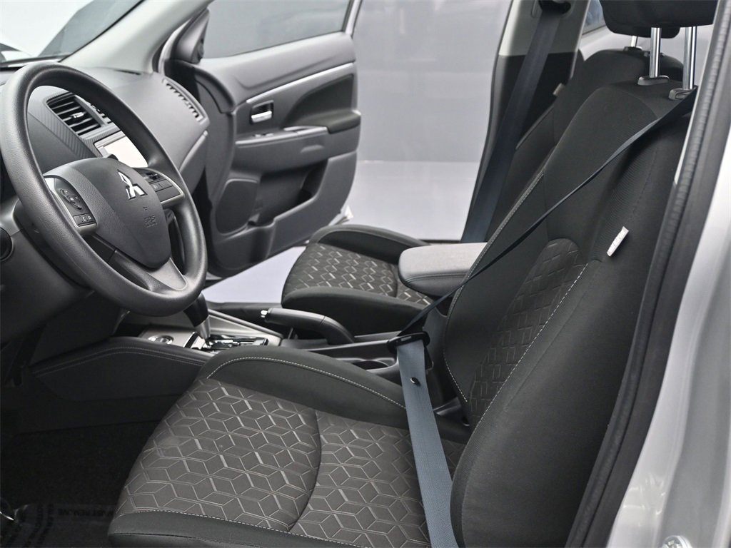 Used 2024 Mitsubishi Outlander Sport ES image 15