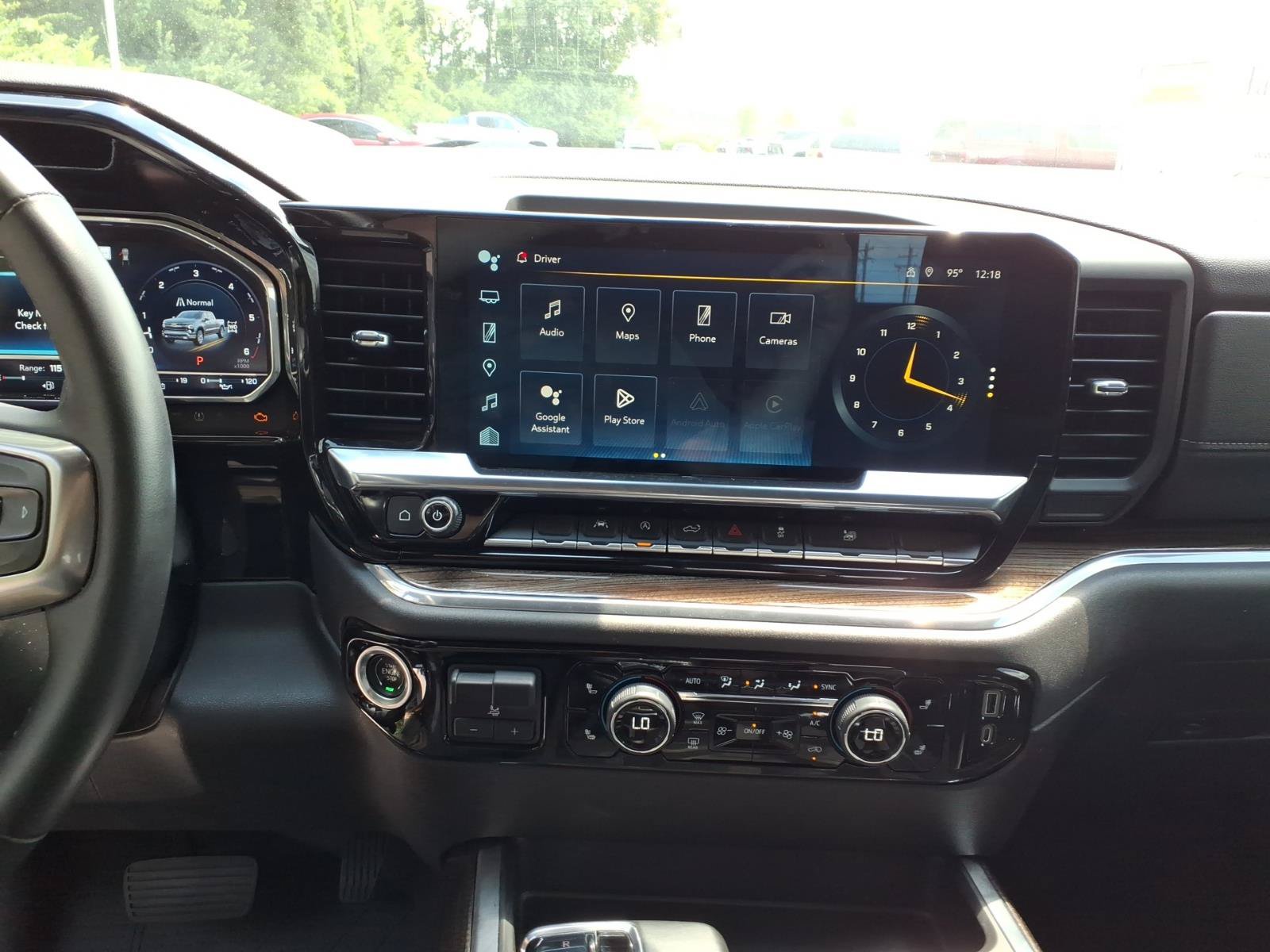 Used 2023 Chevrolet Silverado 1500 RST w/ Redline Edition AWD/4WD image 10