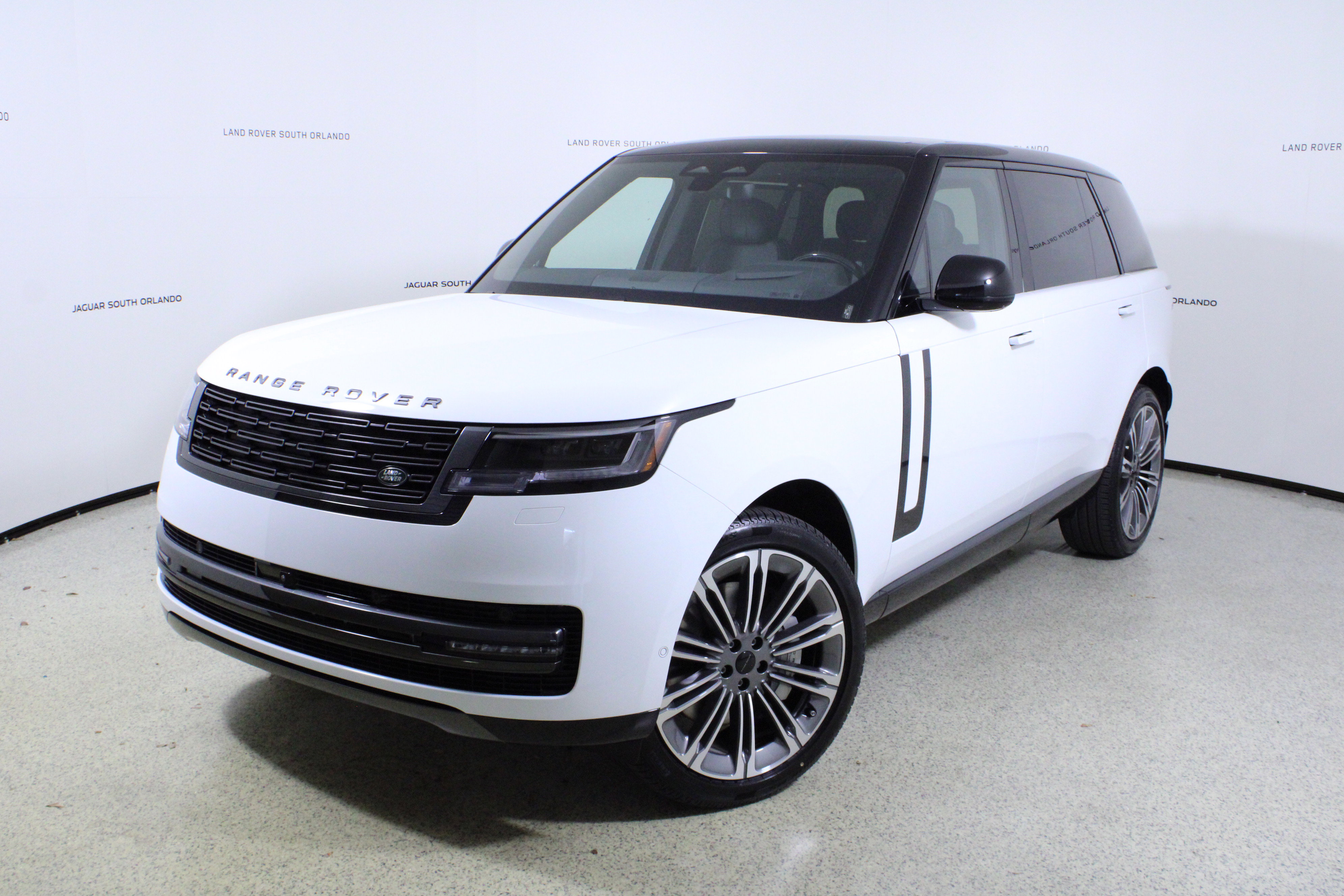 New 2026 Land Rover Range Rover Long Wheelbase SE