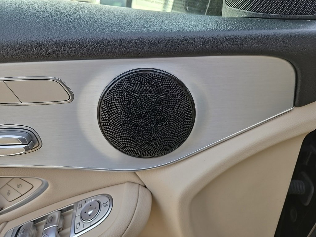 Used 2021 Mercedes-Benz GLC 300 4MATIC image 56