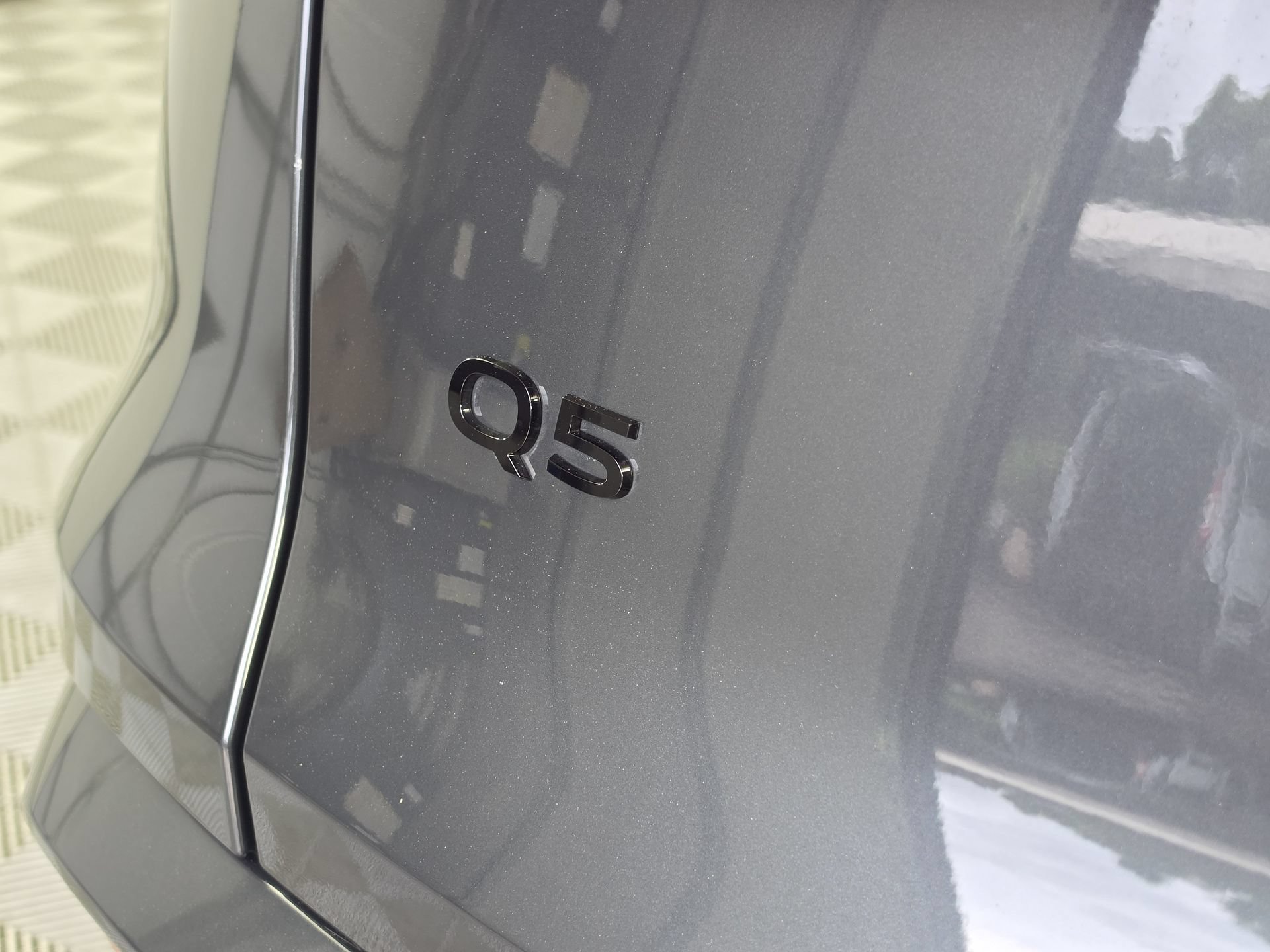 Used 2025 Audi Q5 Premium w/ Convenience Package AWD/4WD image 45