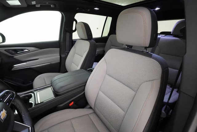 Certified 2024 Chevrolet Traverse LT w/ Enhanced Driving Package image 11
