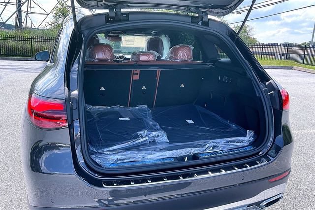New 2027 Mercedes-Benz GLC 300 4MATIC image 16
