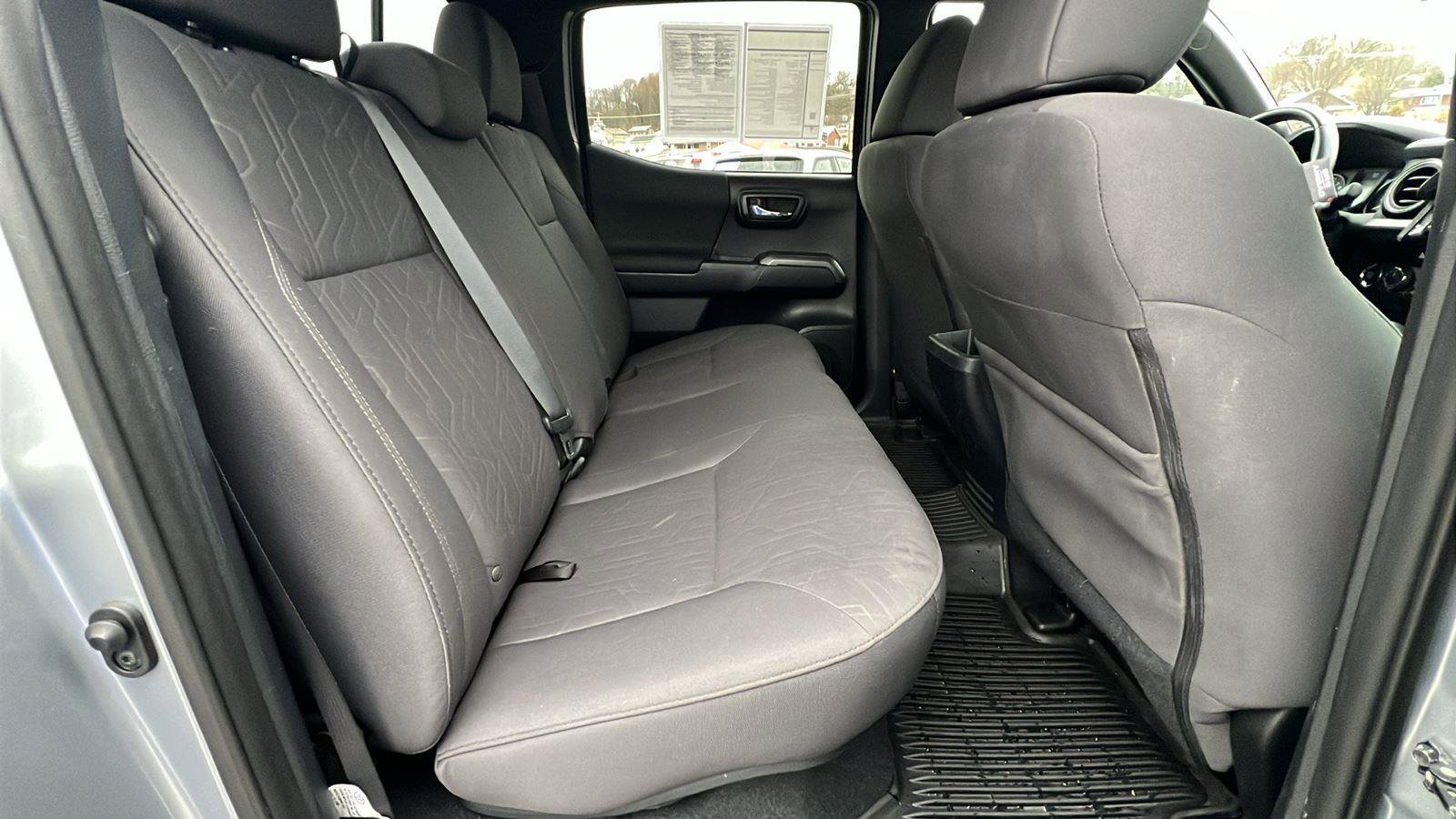 Used 2019 Toyota Tacoma TRD Off-Road image 15