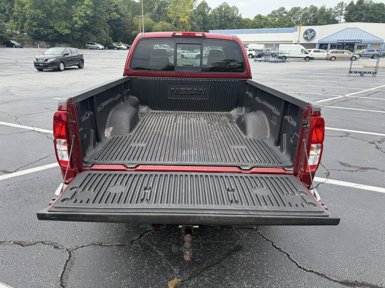 Used 2015 Nissan Frontier SV RWD image 7