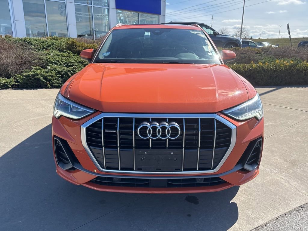 Used 2025 Audi Q3 2.0T Premium image 3