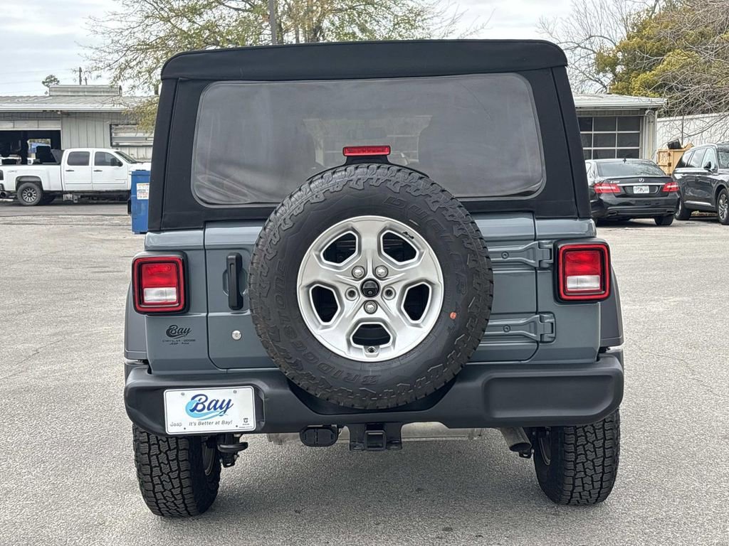 Used 2024 Jeep Wrangler Sport image 4