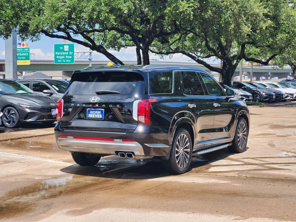 Used 2025 Hyundai Palisade Calligraphy FWD image 5