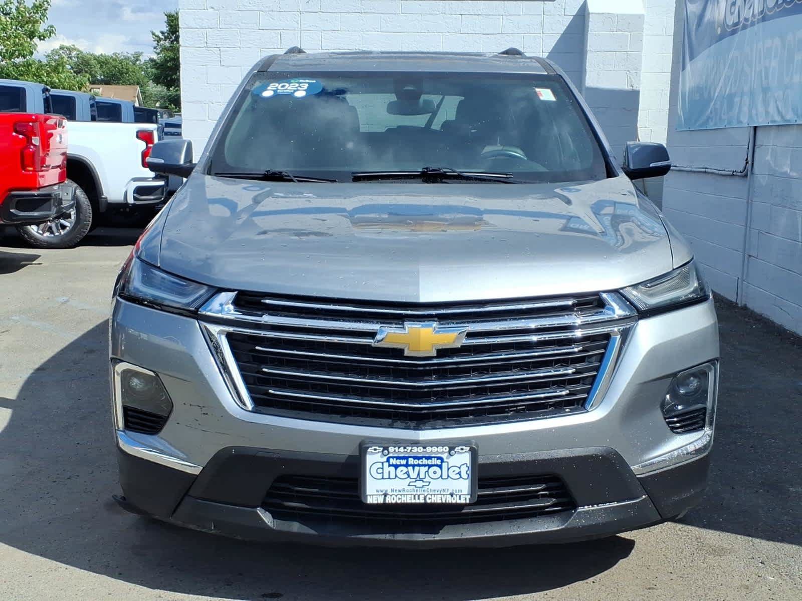 Certified 2023 Chevrolet Traverse LT w/ LPO, Floor Liner Package AWD/4WD image 2