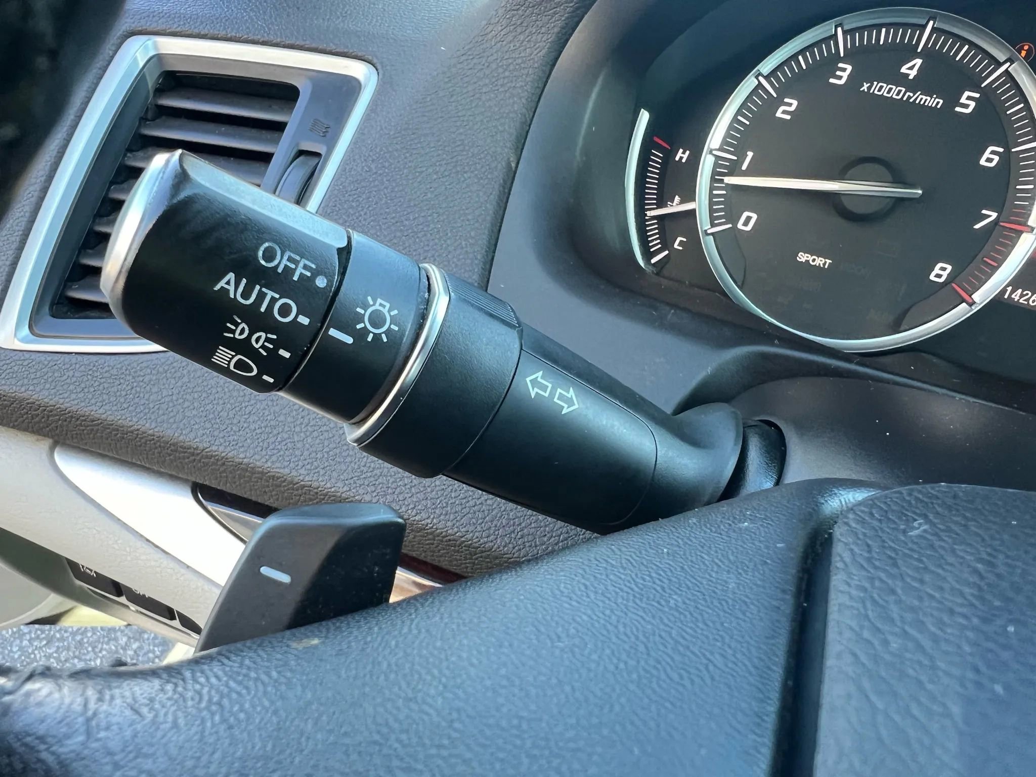 Used 2016 Acura TLX V6 SH-AWD w/ Technology Pkg image 49