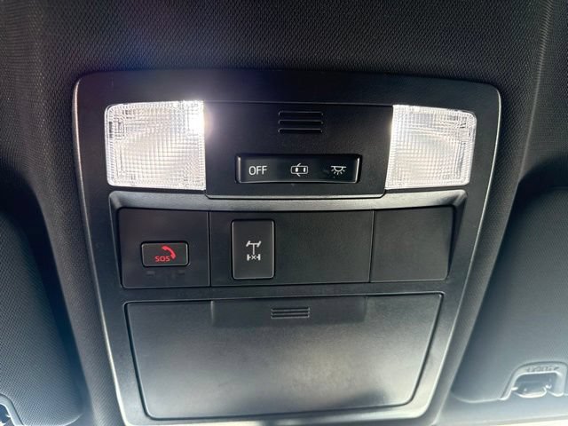 Used 2022 Toyota Tacoma TRD Off-Road w/ Technology Package RWD image 36