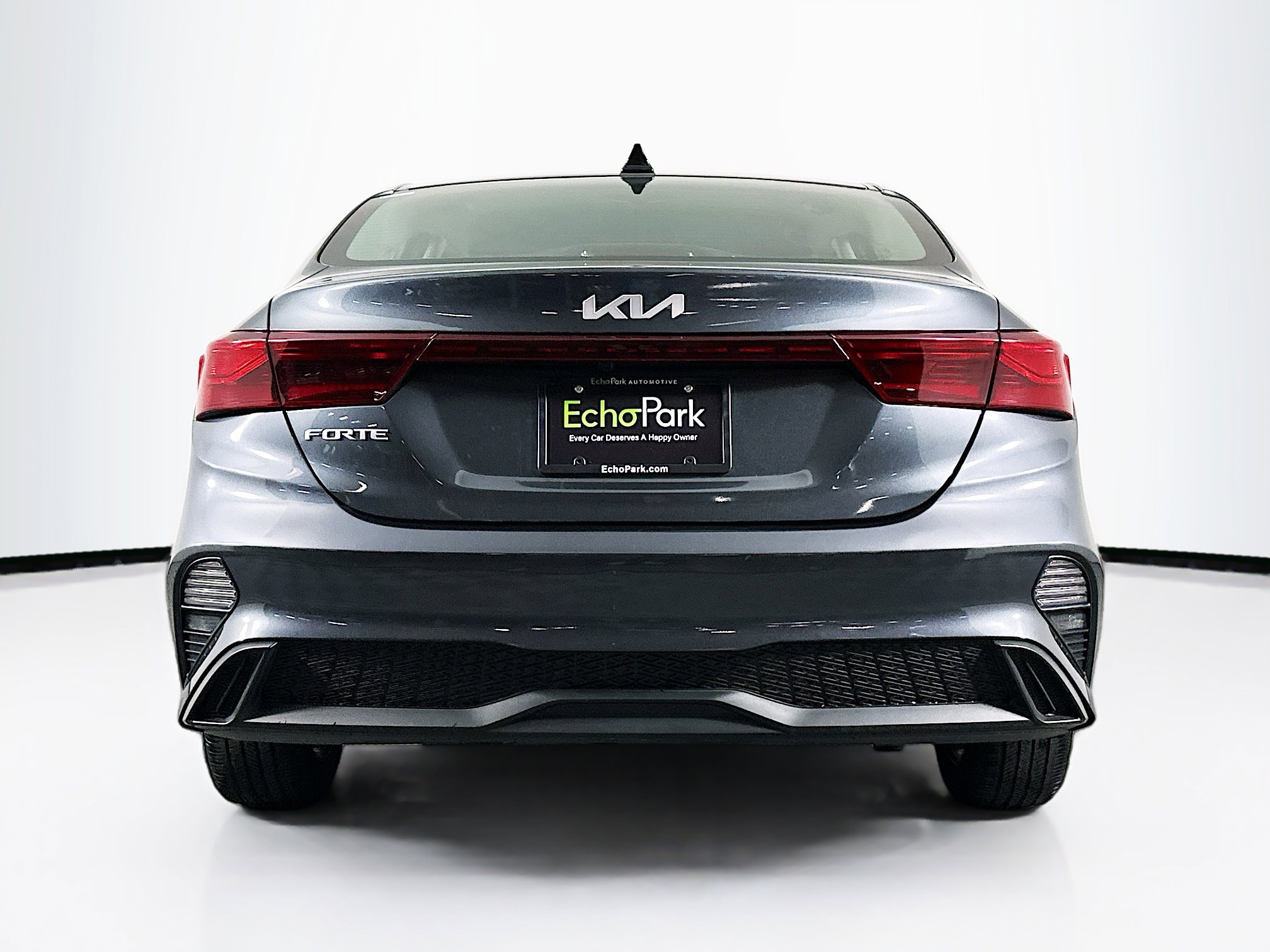 Used 2024 Kia Forte LXS image 7