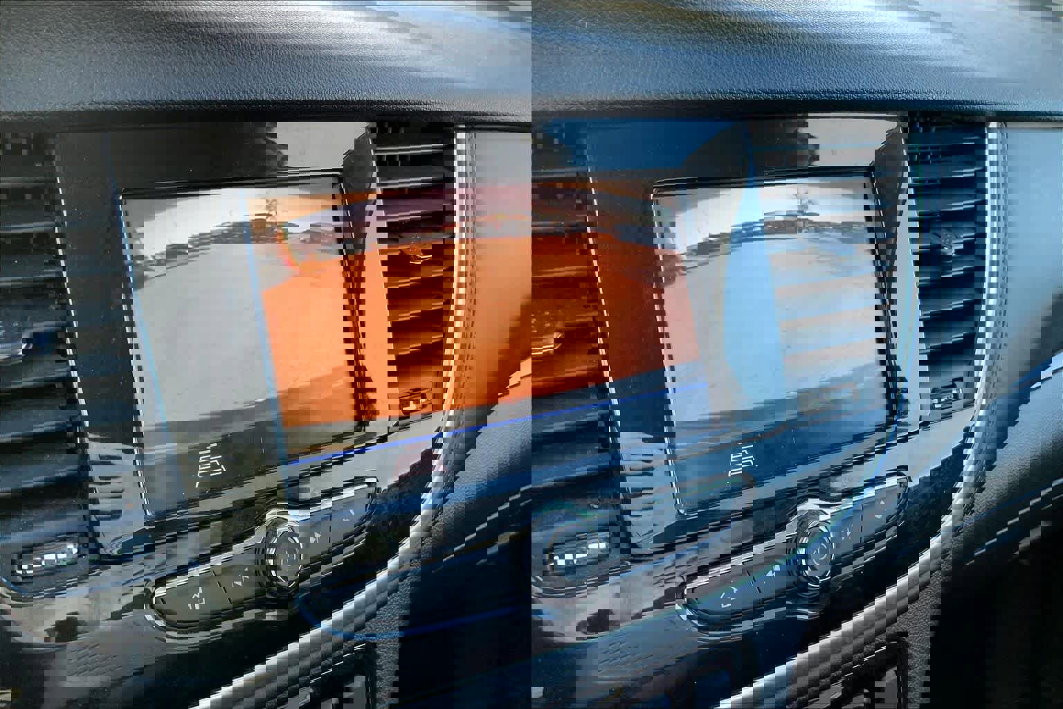 Used 2022 Buick Encore Preferred w/ Safety Package FWD image 27