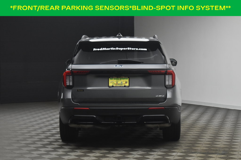 Used 2025 Ford Explorer ST-Line w/ ST-Line Street Pack AWD/4WD image 6