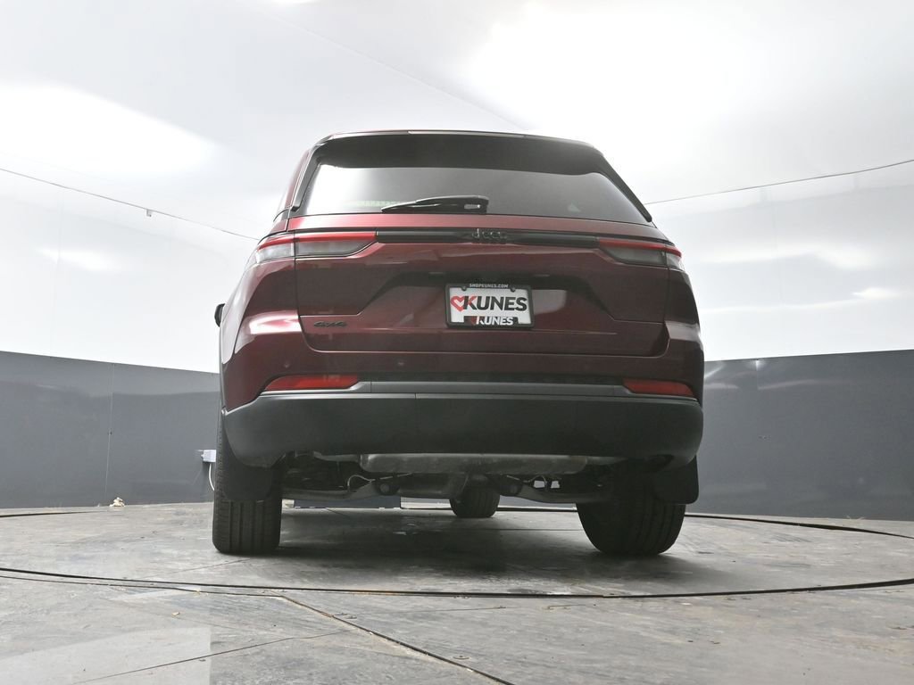 New 2026 Jeep Grand Cherokee Limited w/ Limited Altitude Package image 43