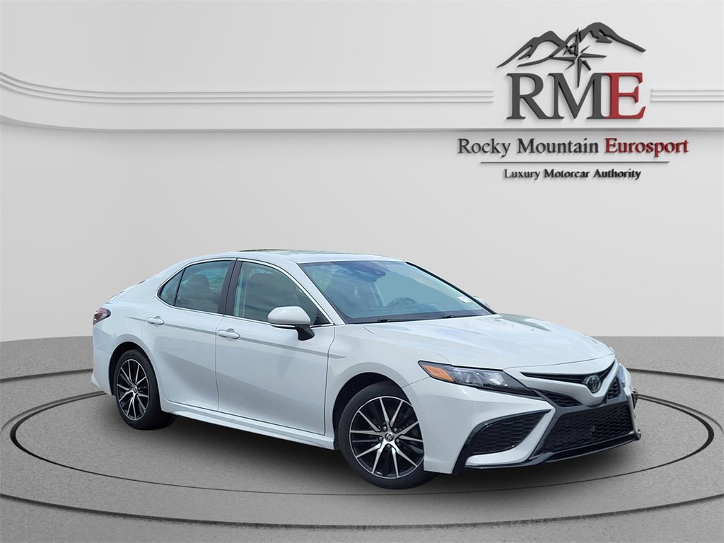 Used 2023 Toyota Camry SE