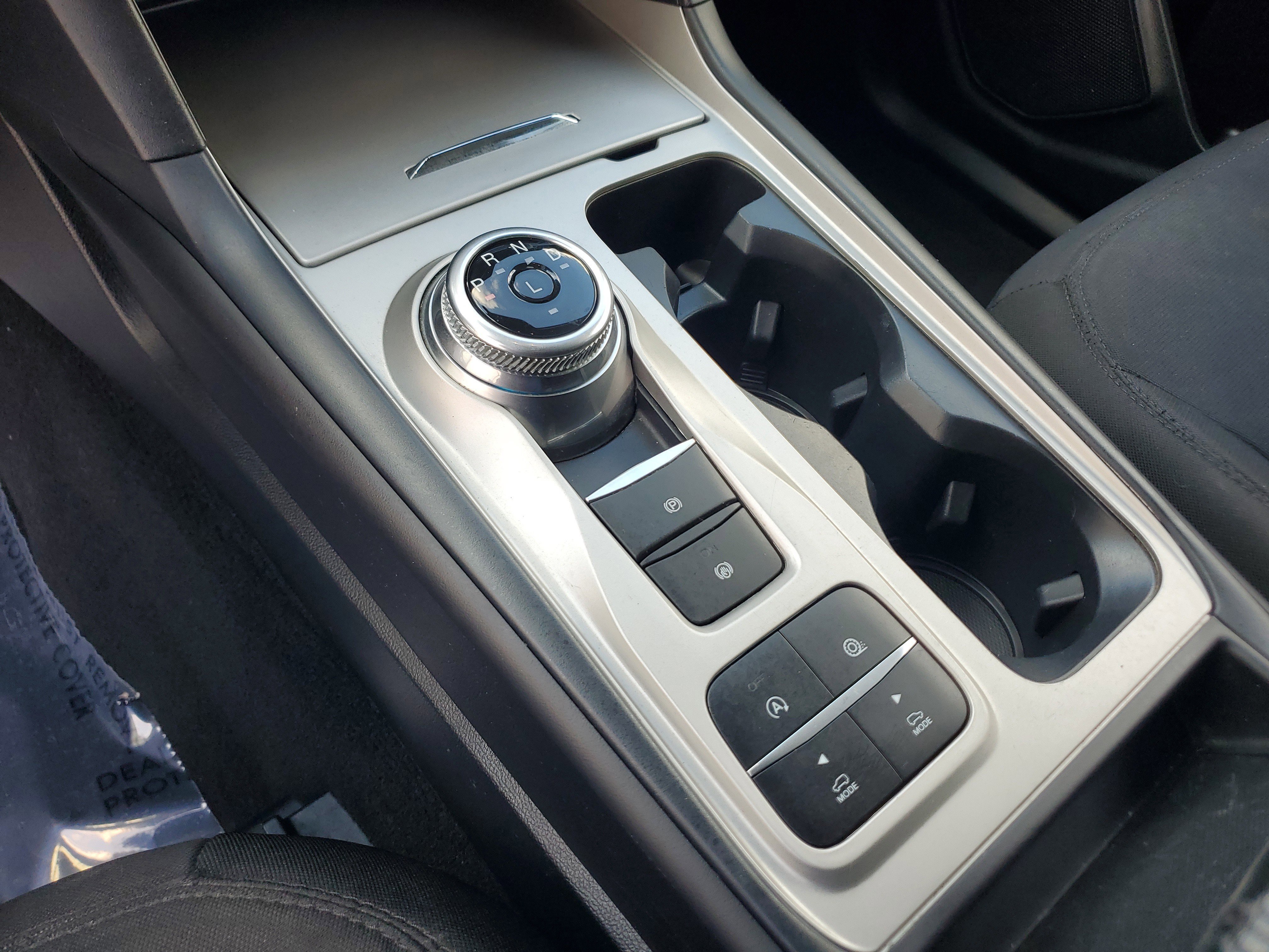 Used 2023 Ford Explorer XLT image 28