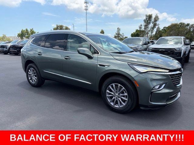 Used 2023 Buick Enclave Essence FWD image 1