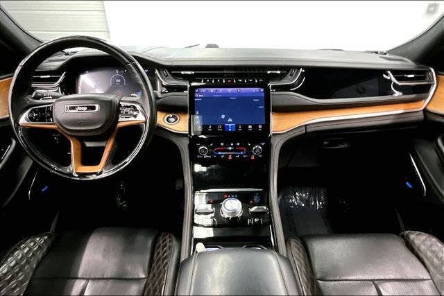 Used 2022 Jeep Grand Cherokee Summit AWD/4WD image 18