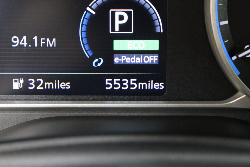 Used 2025 Nissan Leaf S FWD image 11