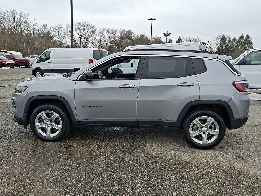 Used 2023 Jeep Compass Latitude w/ Convenience Group image 7
