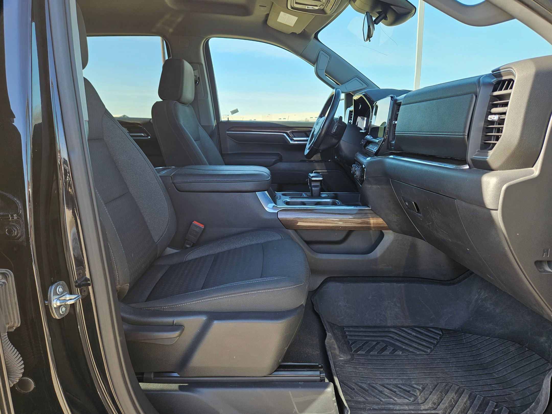 Used 2023 Chevrolet Silverado 1500 LT Trail Boss w/ Protection Package image 27