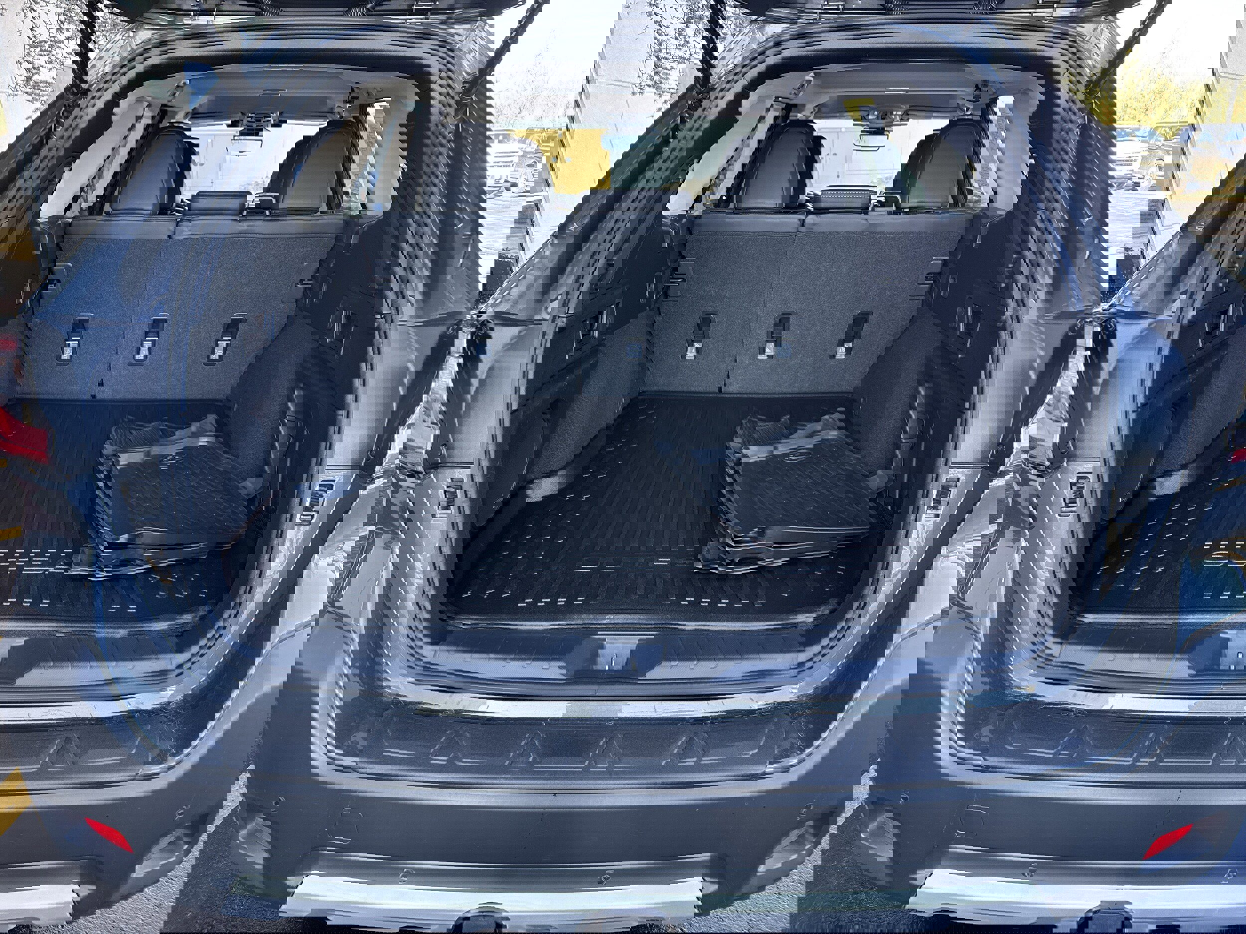 Used 2024 Subaru Outback Touring XT image 12