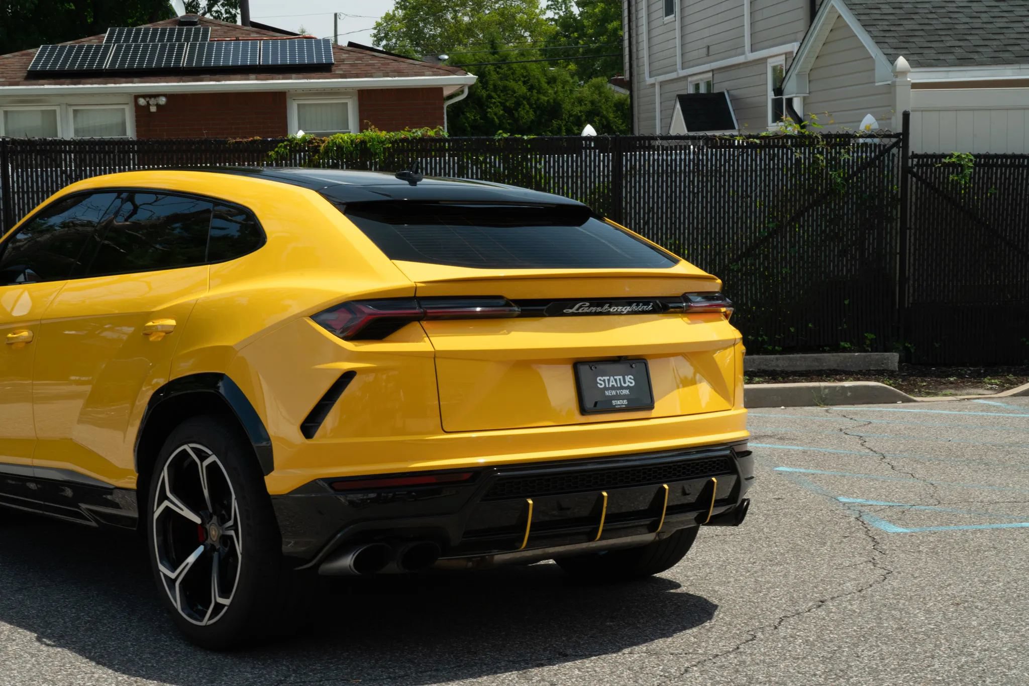 Used 2021 Lamborghini Urus AWD/4WD image 36