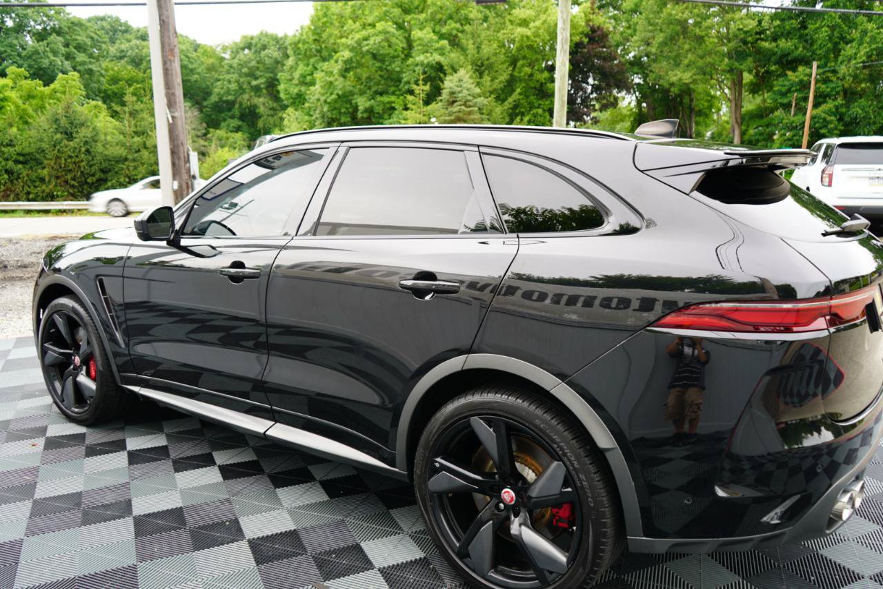 Used 2021 Jaguar F-PACE SVR AWD/4WD image 11