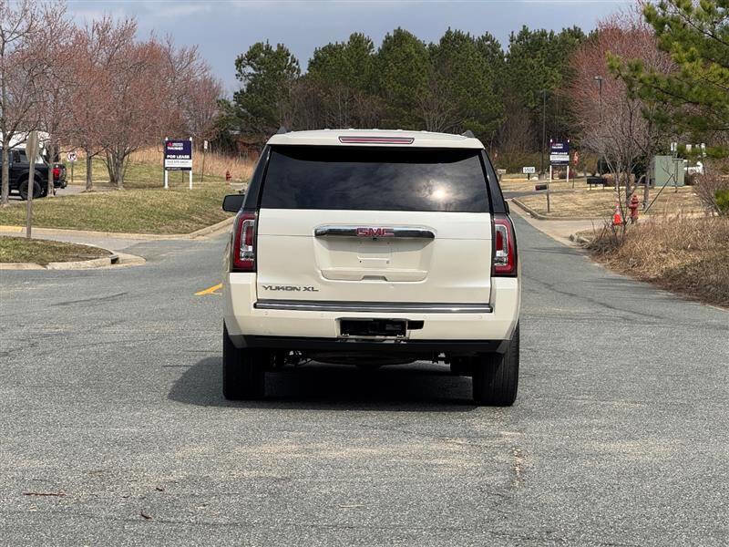 Used 2015 GMC Yukon XL Denali w/ Touring Package image 5