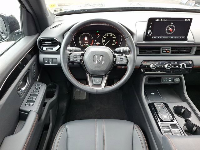 Certified 2025 Honda Pilot TrailSport image 13